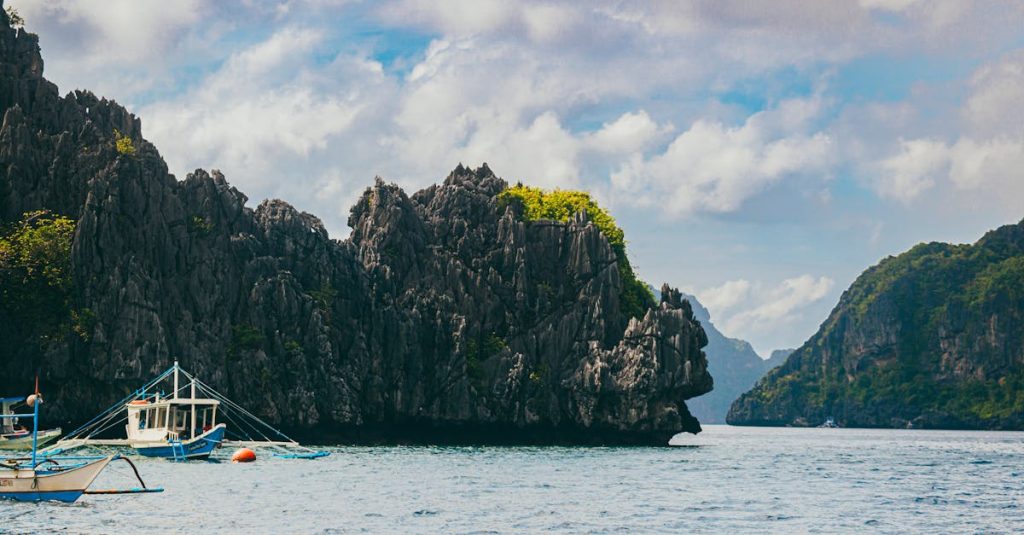 découvrez el nido, un paradis tropical aux plages de sable blanc, eaux cristallines et paysages naturels époustouflants. idéal pour les passionnés d'aventure et de détente.