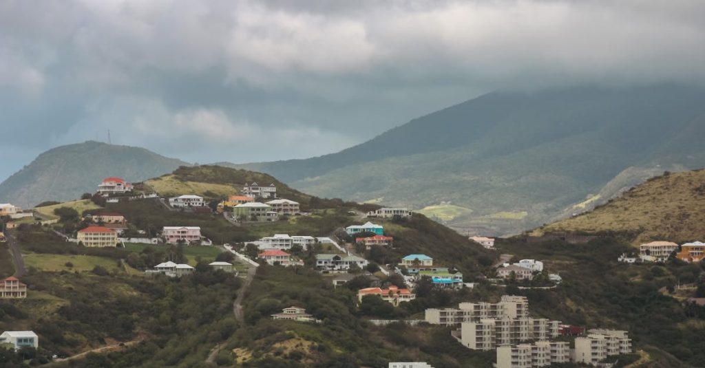 découvrez saint john à antigua : un lieu paradisiaque alliant plages magnifiques, histoire riche et culture locale authentique pour des vacances inoubliables.
