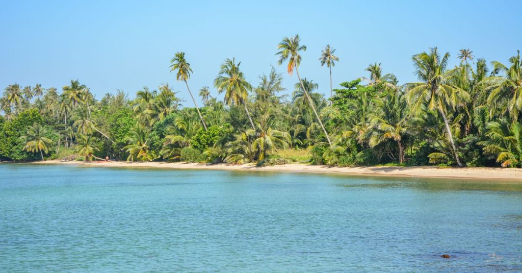 découvrez une expérience authentique à koh yao noi, entre nature préservée, culture locale et sérénité absolue pour un séjour inoubliable.