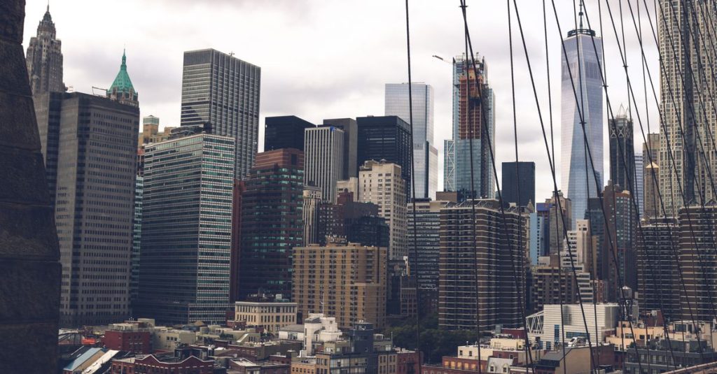 découvrez le salaire moyen à new york en 2024, analyse par secteur et conseils pour négocier votre rémunération dans la ville qui ne dort jamais.