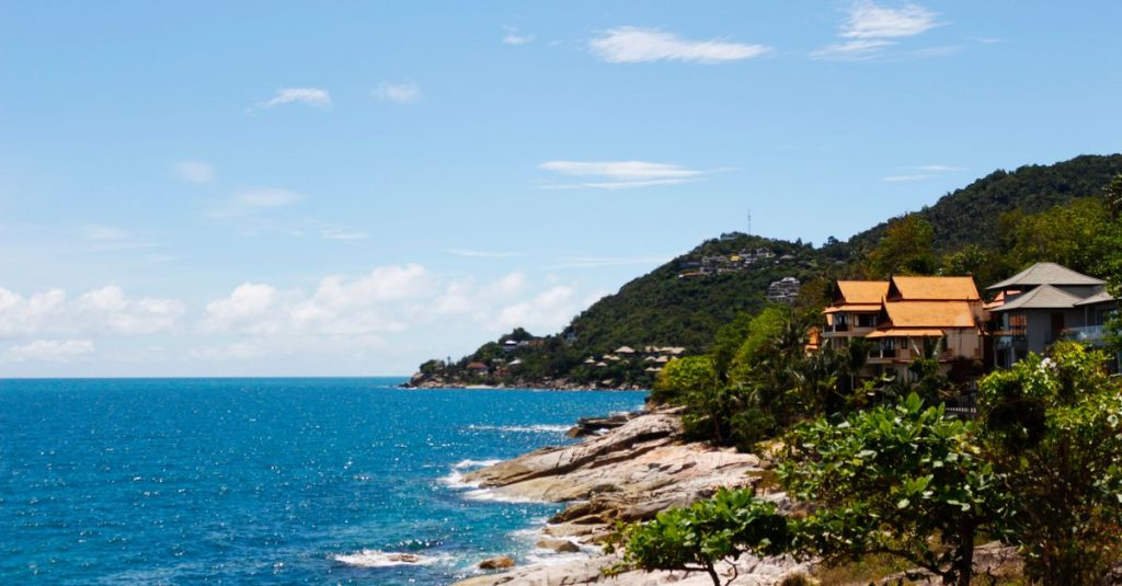 location de jet ski à koh samui : explorez les eaux turquoise en toute liberté et vivez une expérience nautique inoubliable sur l'île paradisiaque.