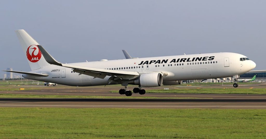 découvrez l'expérience client offerte par japan airlines, alliant service exceptionnel, confort et hospitalité japonaise pour un voyage inoubliable.