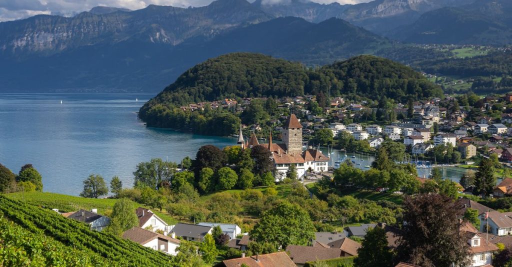 découvrez la suisse, une destination incontournable alliant paysages alpins spectaculaires, villes charmantes et une riche culture pour un voyage inoubliable.